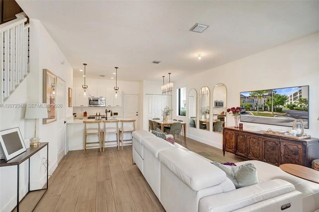 8166 Nw 42nd Street, Doral