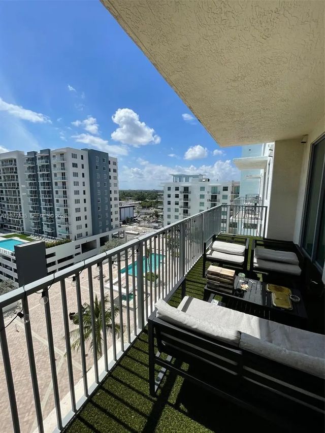 2 of 17 - 140 S Dixie Highway #1016, Hollywood, FL