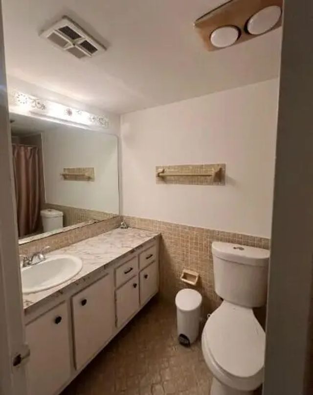 3 of 8 - 4740 Nw 21st Street #101, Lauderhill, FL