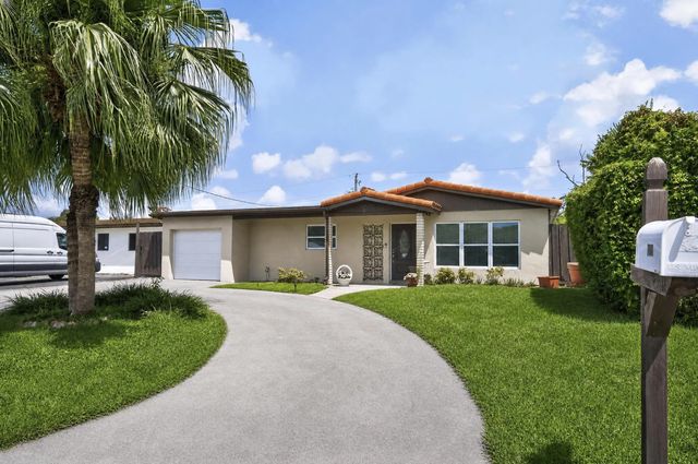 2 of 37 - 7961 N Normandy Street, Miramar, FL