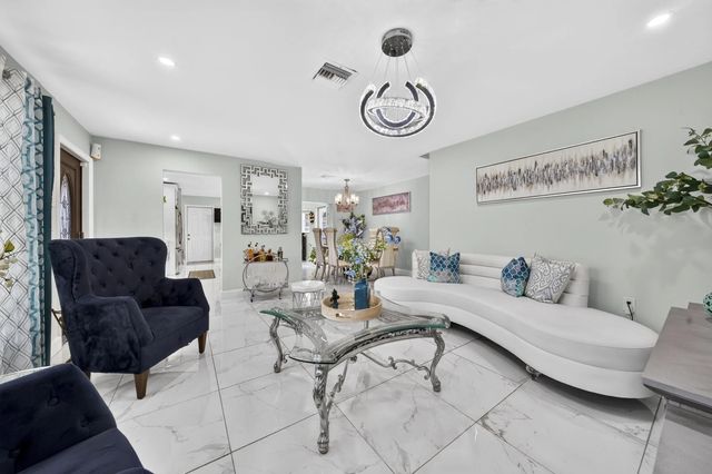 5 of 37 - 7961 N Normandy Street, Miramar, FL