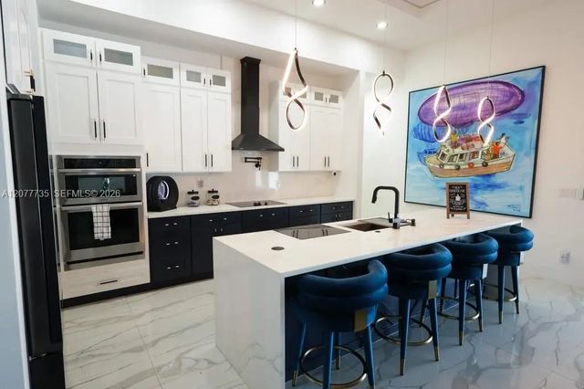 2 of 99 - 910 Nw 38th Avenue, Cape Coral, FL