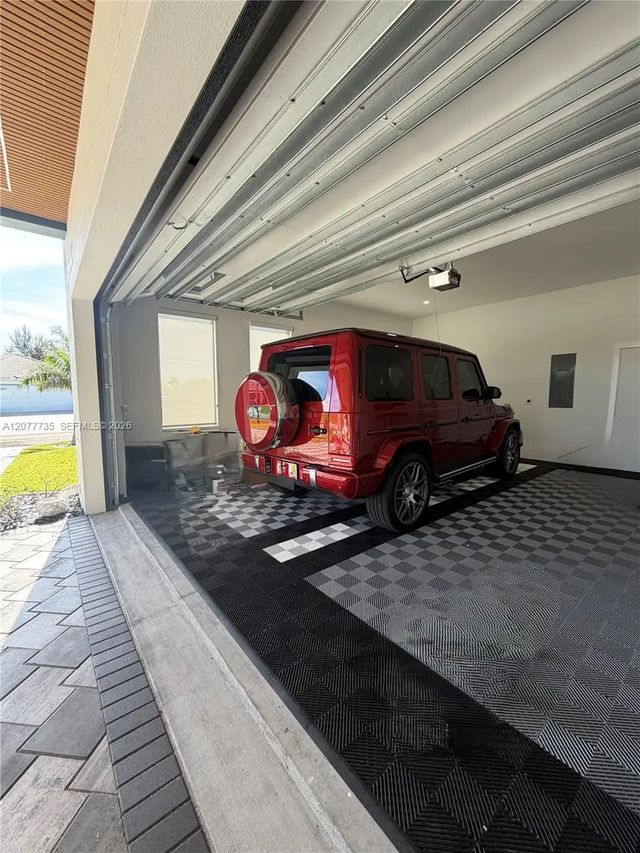 3 of 99 - 910 Nw 38th Avenue, Cape Coral, FL