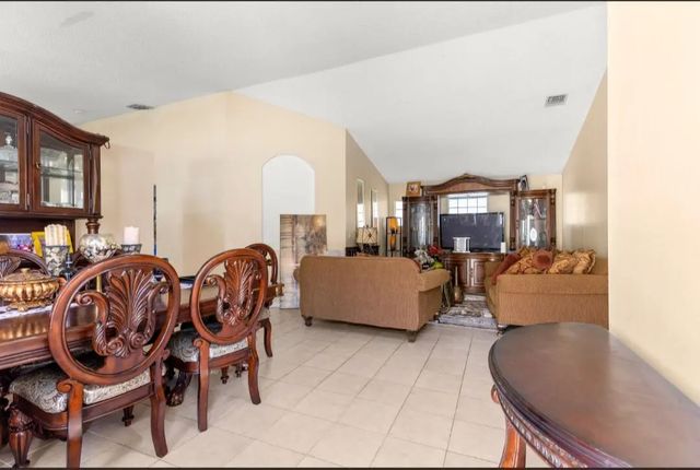 2 of 30 - 6179 Savannah Way, Lake Worth, FL