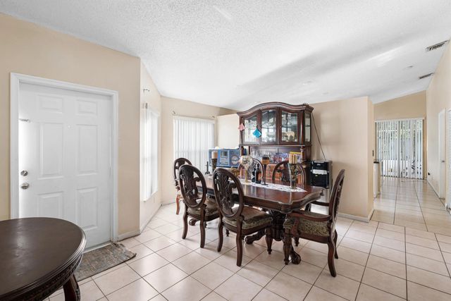 4 of 30 - 6179 Savannah Way, Lake Worth, FL