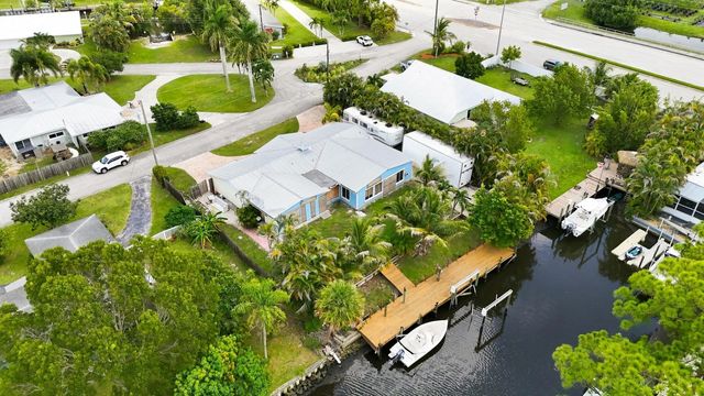 26 Sw Cabana Point Circle, Stuart