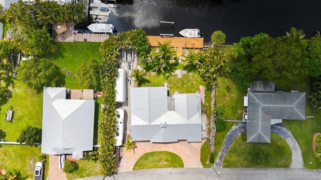 3 of 19 - 26 Sw Cabana Point Circle, Stuart, FL