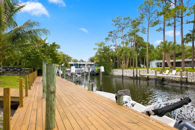 4 of 19 - 26 Sw Cabana Point Circle, Stuart, FL