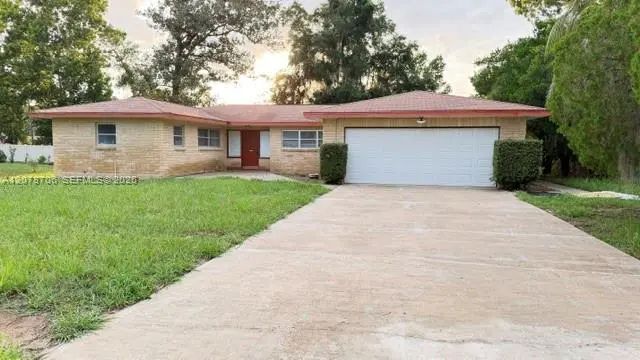 470 Lake Road, 