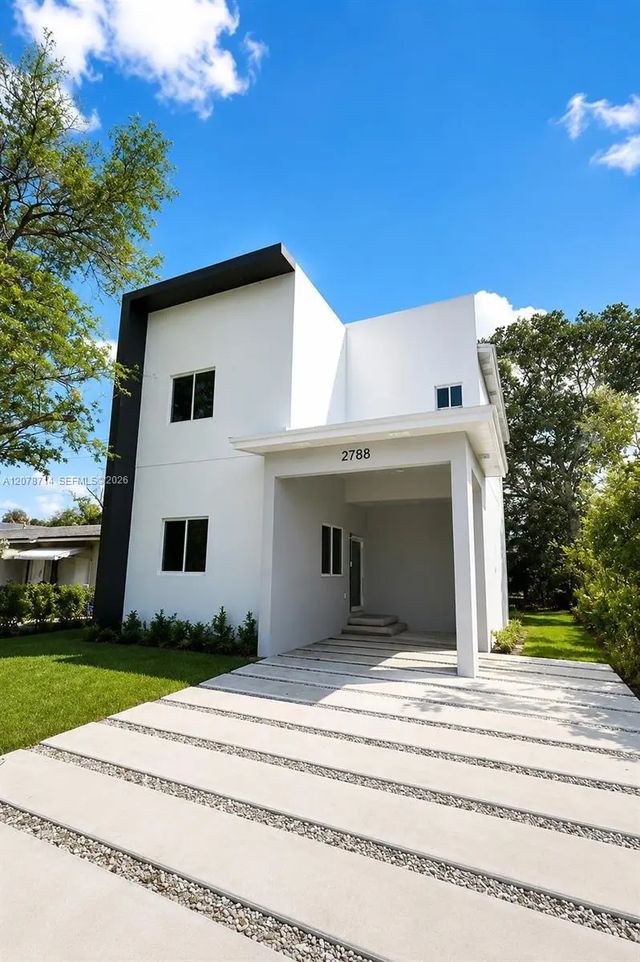 2788 Nw 9th Place, Fort Lauderdale