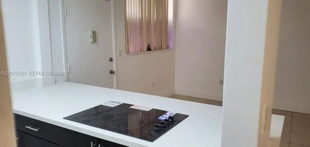 3 of 6 - 12590 Ne 16th Avenue #206, North Miami, FL