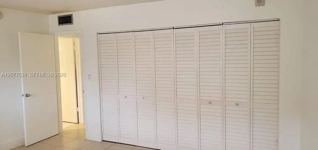 5 of 6 - 12590 Ne 16th Avenue #206, North Miami, FL