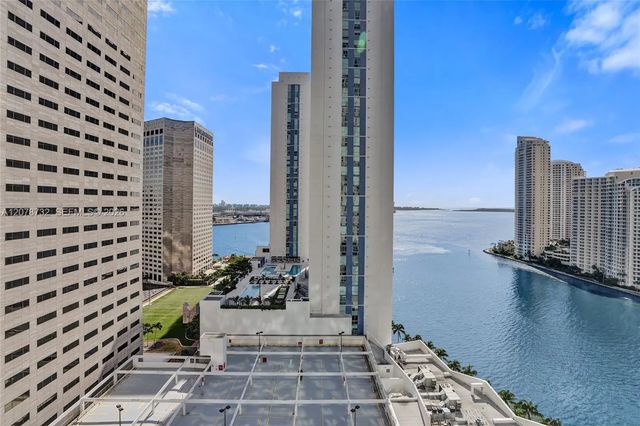 2 of 40 - 300 S Biscayne Boulevard #t-1816, Miami, FL