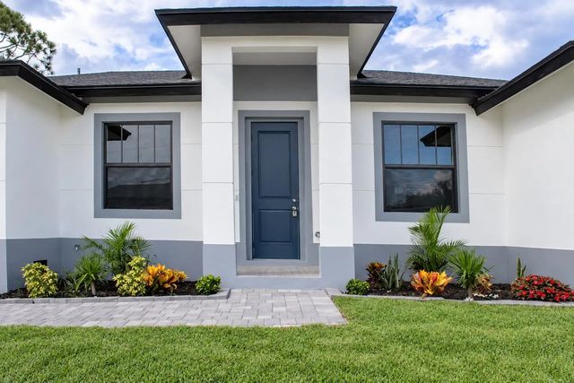 3 of 28 - 15633 Lakeland Circle, Port Charlotte, FL