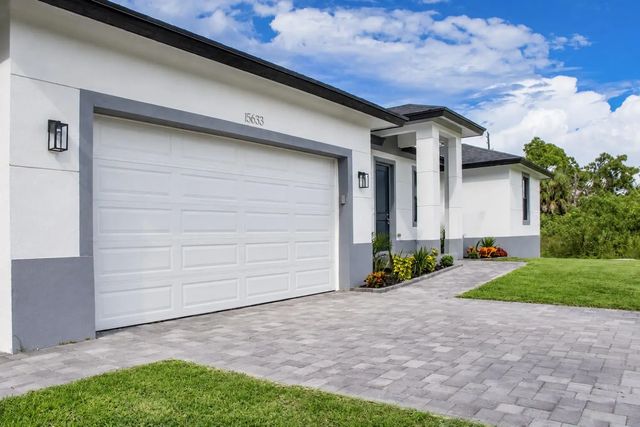 4 of 28 - 15633 Lakeland Circle, Port Charlotte, FL