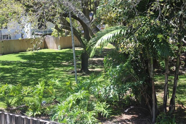 3302 Farragut Street #5f, Hollywood