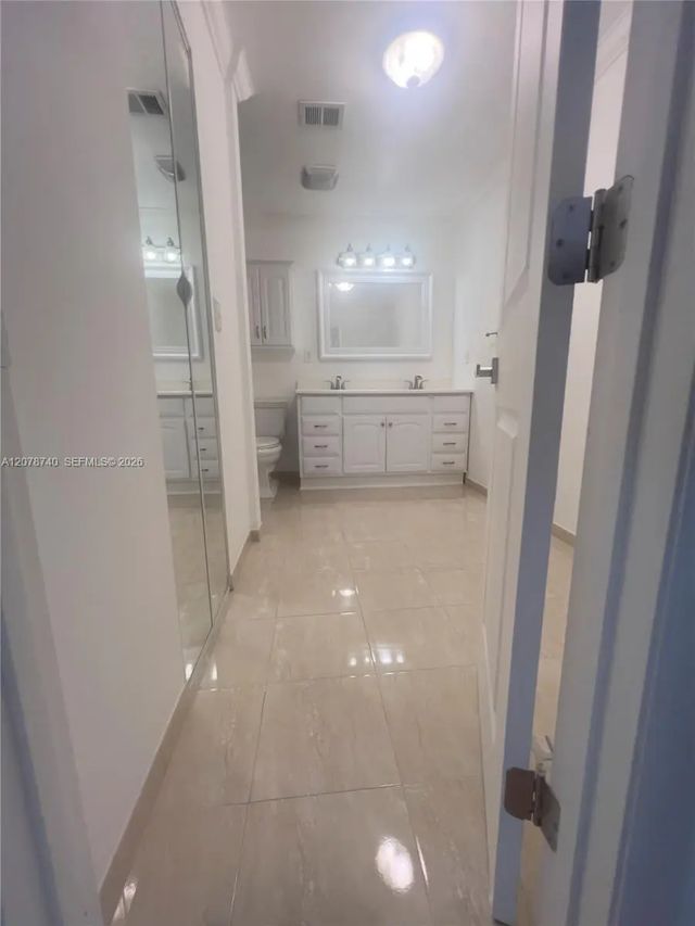 5 of 11 - 3302 Farragut Street #5f, Hollywood, FL