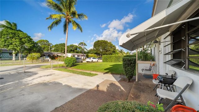 5 of 24 - 1038 Nw 11th Court, Fort Lauderdale, FL