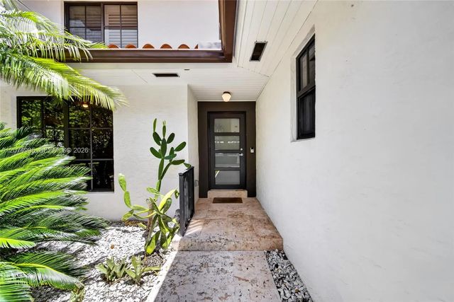 4 of 37 - 1043 Alfonso Avenue, Coral Gables, FL