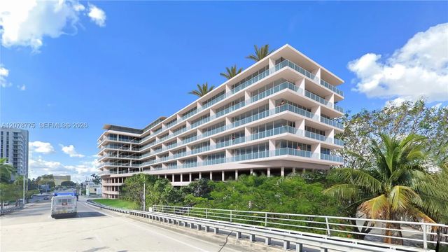 2 of 14 - 529 W Flagler Street, Miami, FL