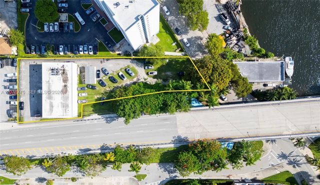 5 of 14 - 529 W Flagler Street, Miami, FL
