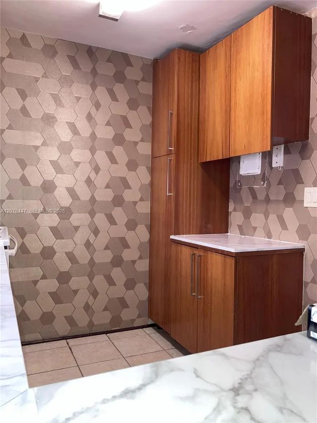5 of 12 - 17011 N Bay Road #205, Sunny Isles Beach, FL