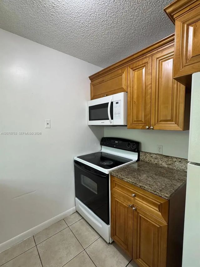 2 of 17 - 1746 N 3rd Avenue N #2, Lake Worth, FL