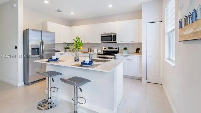 3 of 12 - 2560 Se 30 Street, Homestead, FL