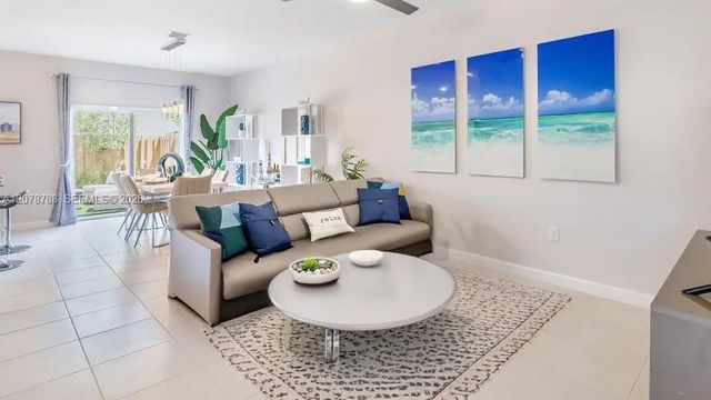 5 of 12 - 2560 Se 30 Street, Homestead, FL