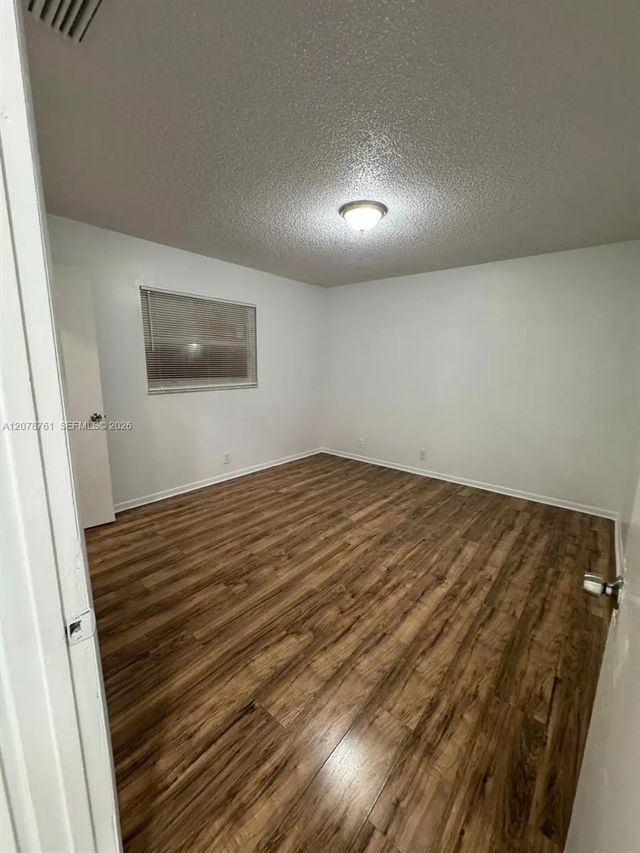 5 of 9 - 1746 N 3rd Avenue N #10, Lake Worth, FL