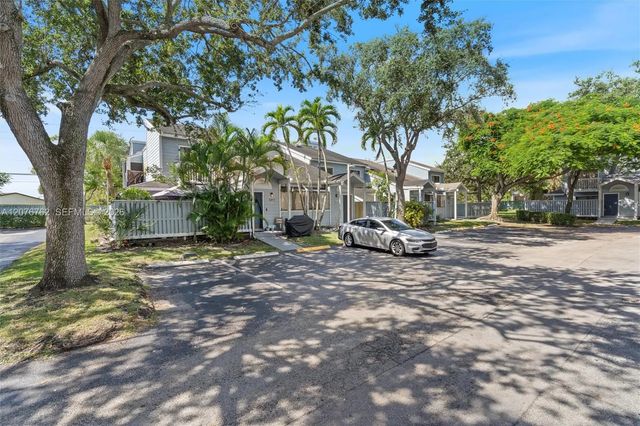 2 of 23 - 2019 Winners Circle, North Lauderdale, FL