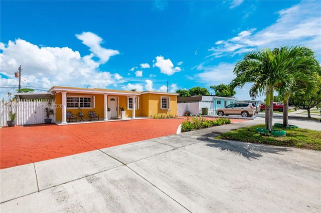 359 W 35th Street, Hialeah