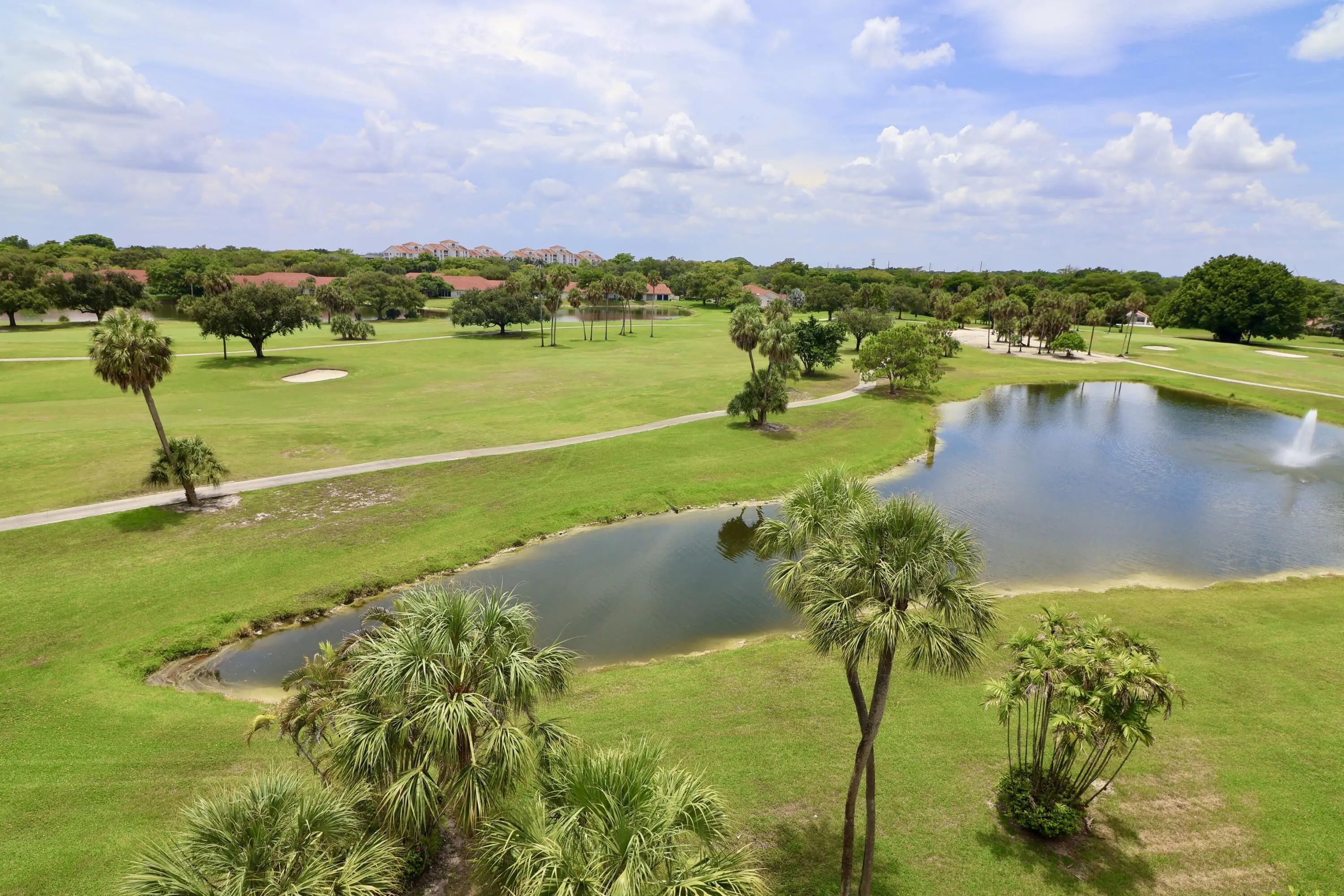 3980 Oaks Clubhouse Drive #511, Pompano Beach