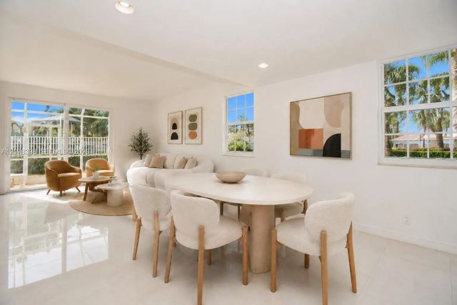 700 Sorrento Drive, Weston