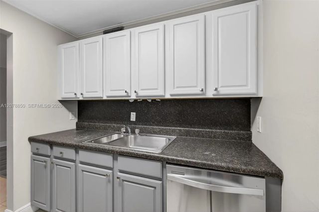4 of 41 - 725 Hummingbird Way #109, North Palm Beach, FL