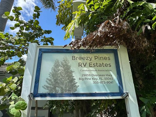 3 of 4 - 29859 Overseas Highway, Big Pine Key, FL