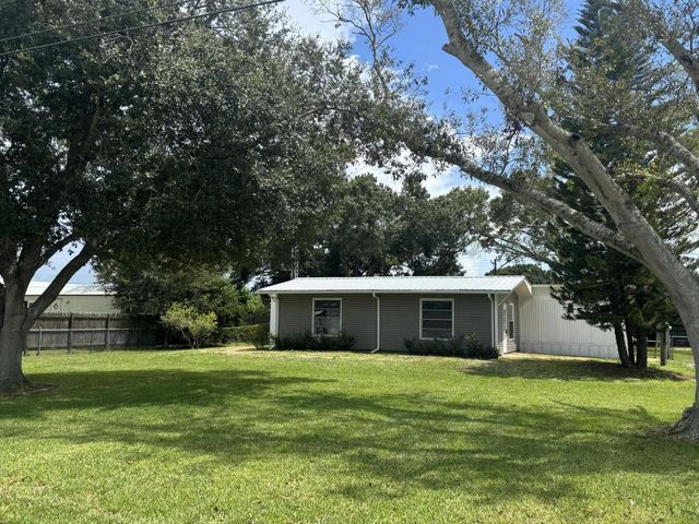 1214 Alligator Road, Moore Haven