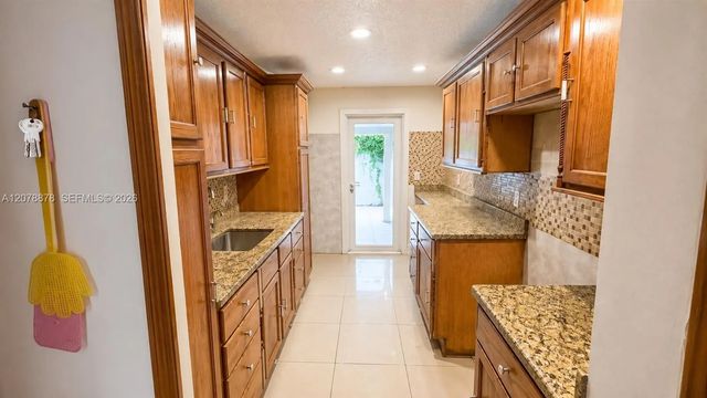 3 of 13 - 18820 Nw 45th Avenue, Miami Gardens, FL