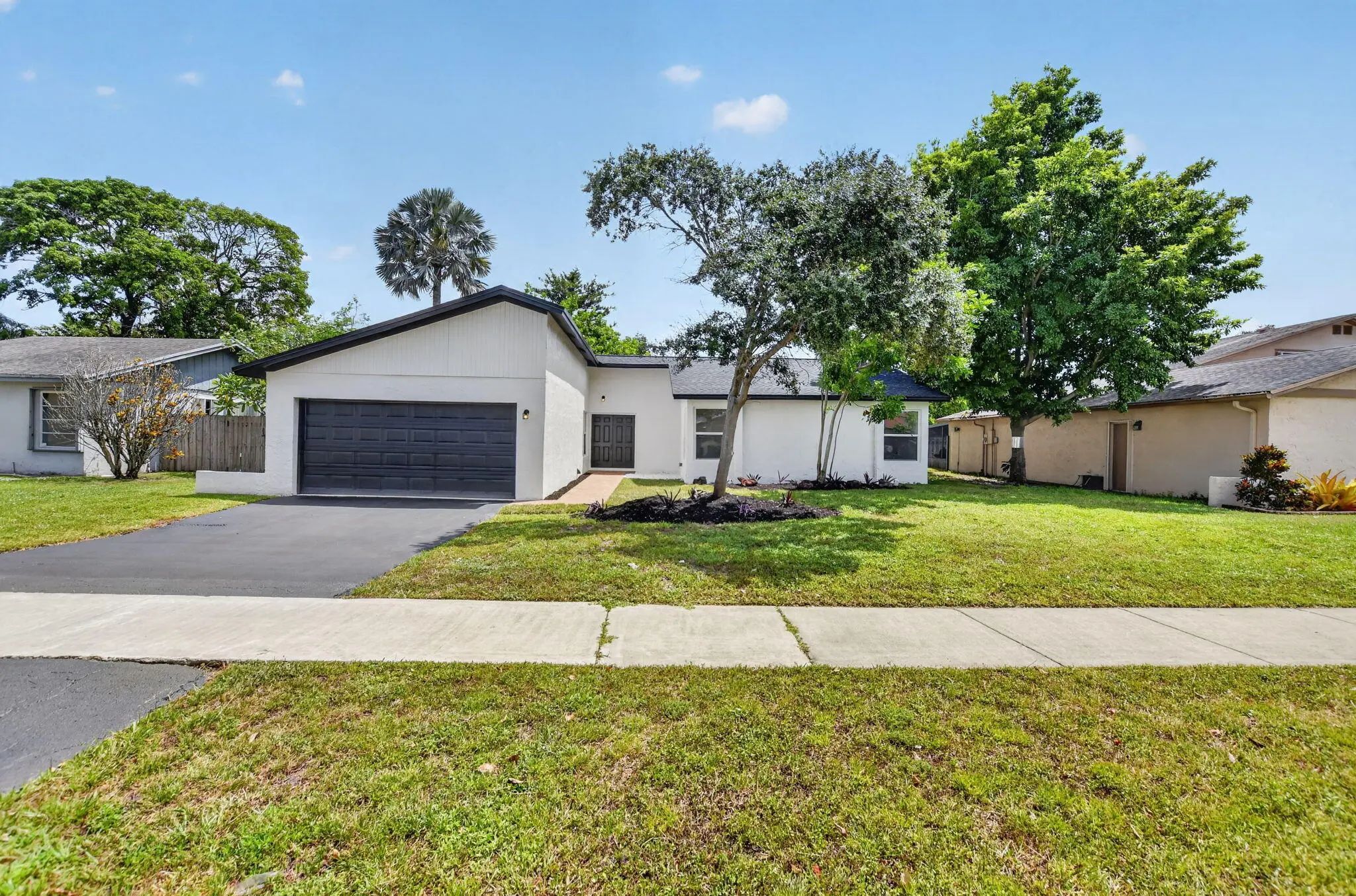 386 Nw 40th Terrace, Deerfield Beach
