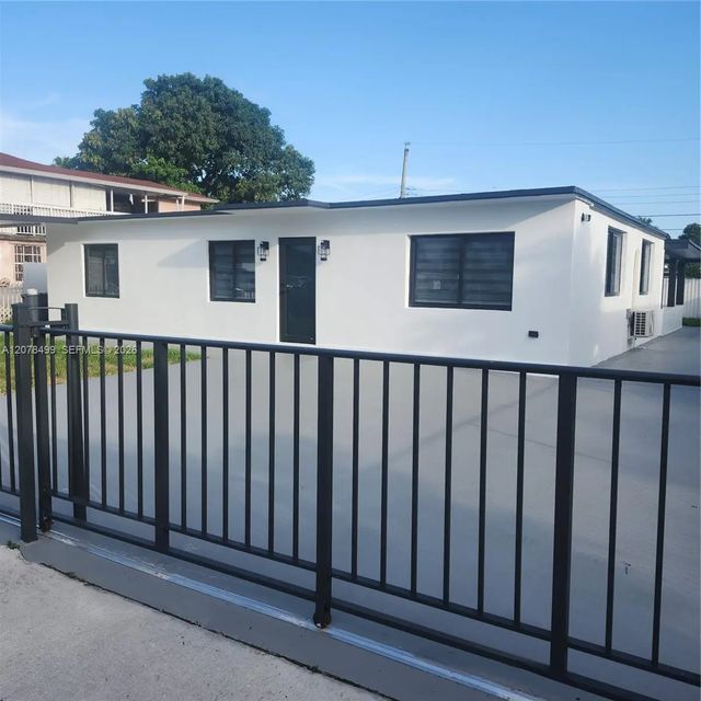730 E 17th Street, Hialeah