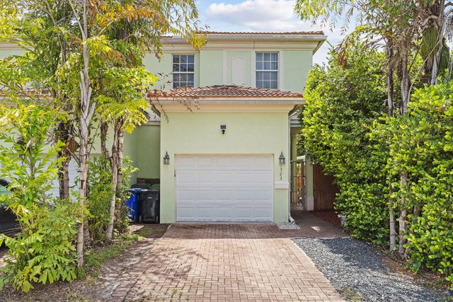 1323 Ne 5th Terrace #1323, Fort Lauderdale