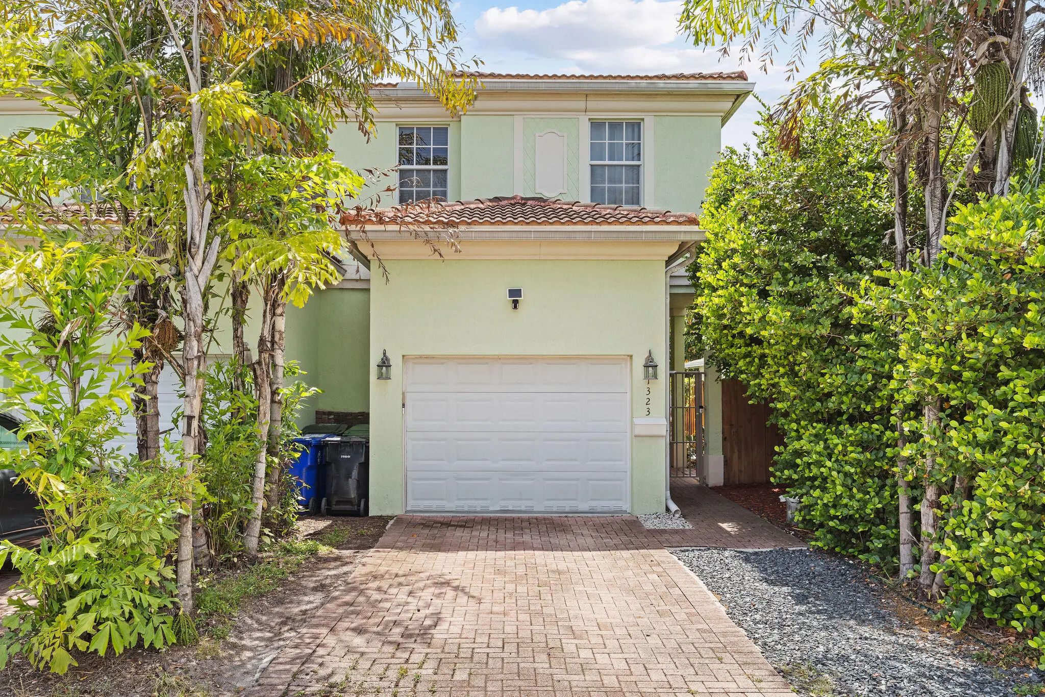 1323 Ne 5th Terrace #1323, Fort Lauderdale