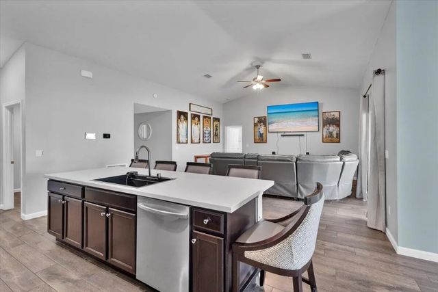 4 of 24 - 5263 Nw East Delwood Drive, Port St. Lucie, FL