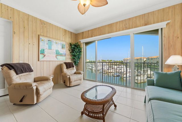 5 of 38 - 16 Harbour Isle Drive W #302, Fort Pierce, FL