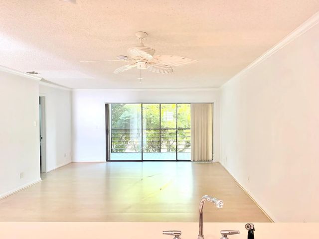 4 of 27 - 1811 Sw Palm City Road Sw #a-502, Stuart, FL