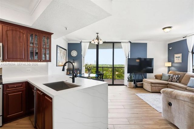 2301 Sw 27th Avenue #1001, Miami