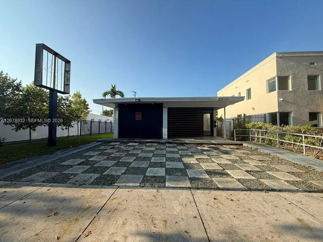 1500 Sw 22nd Street, Miami