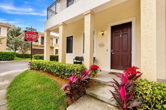 2514 Venetian Court #2514, Boynton Beach