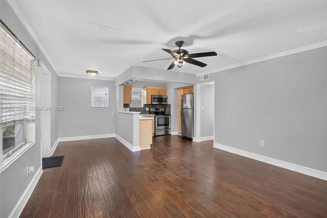 4 of 31 - 1527 Jackson Street, Hollywood, FL