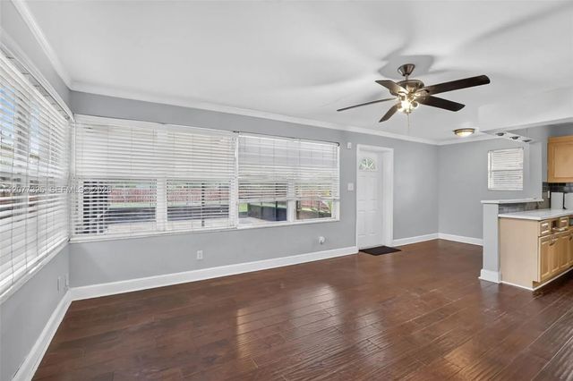 5 of 31 - 1527 Jackson Street, Hollywood, FL